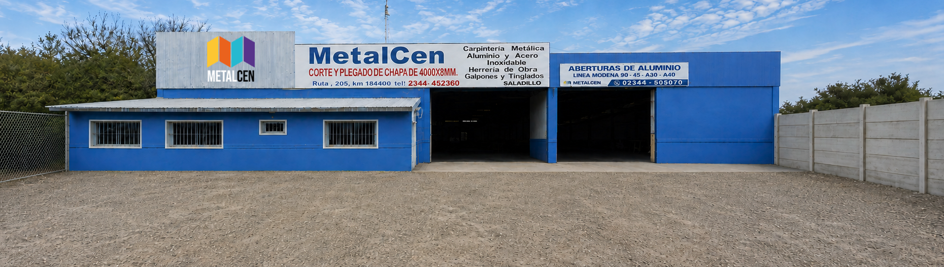 Frente del taller MetalCen en Ruta 205 Saladillo